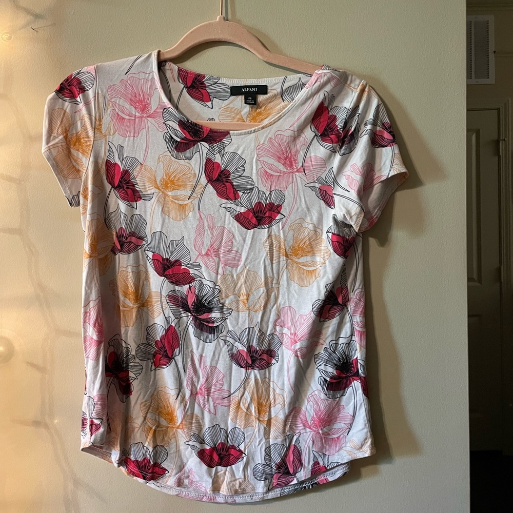 Casual women’s short sleeve blouse